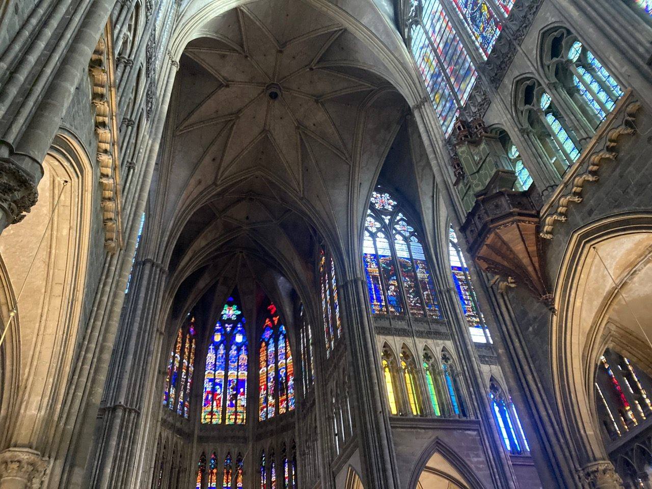 Photo interieur cathedrale
