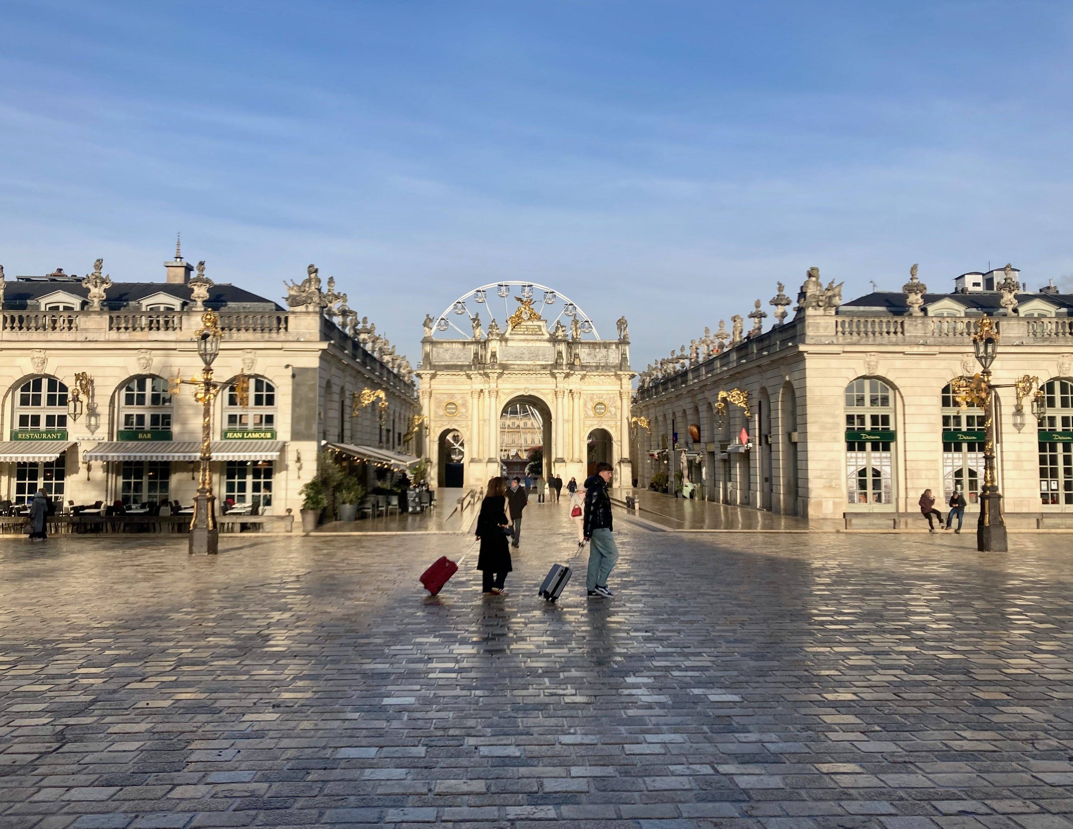 Photo de la place Stan de face